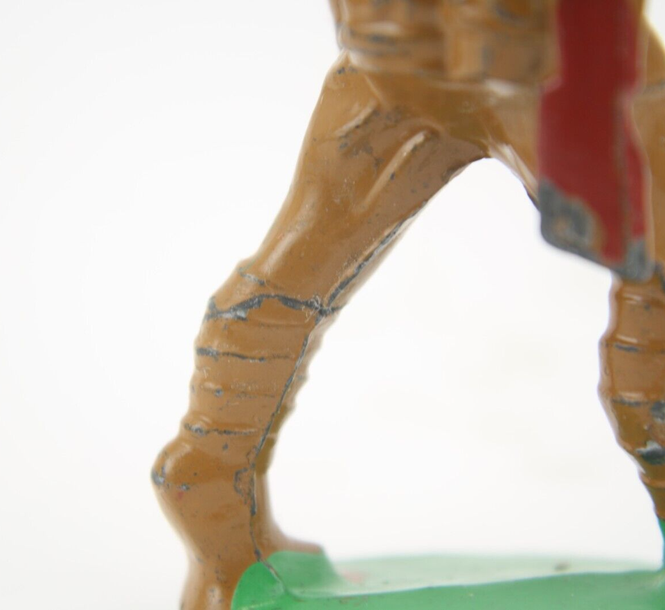 C1937 Manoil M99 67 Lead Dimestore Toy Soldier WWI Marching w Gun