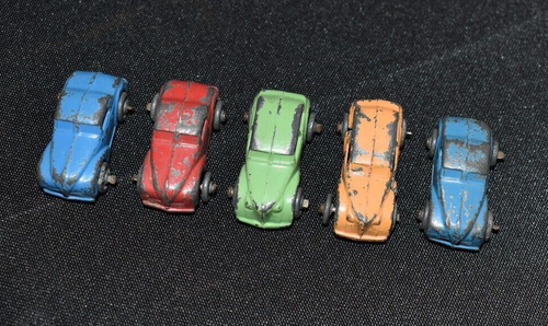 Vintage Miniature Cast Metal 1 1/2" Cars (lot of 5) - Picture 3 of 4