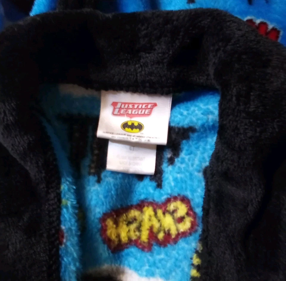 Albornoz Justice League para niños talla 4T color azul y negro Foto 3 de 4