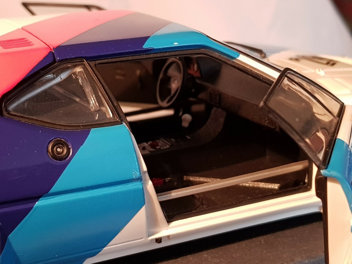 BMW M1 PROCAR #28 Clay Regazzoni Dealer Edition 80430144358 1/18  