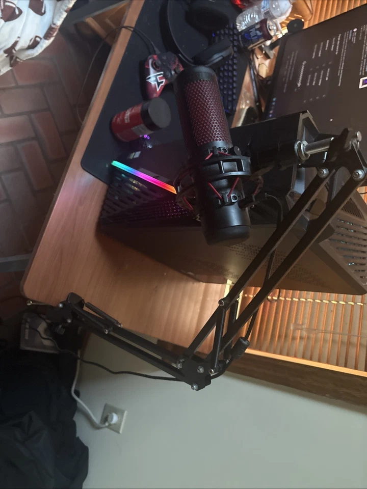 Computadora de escritorio para juegos ASUS ROG Strix Intel I7 9700k 16 GB RAM, Geforce RTX 2080 Super Foto 4 de 4