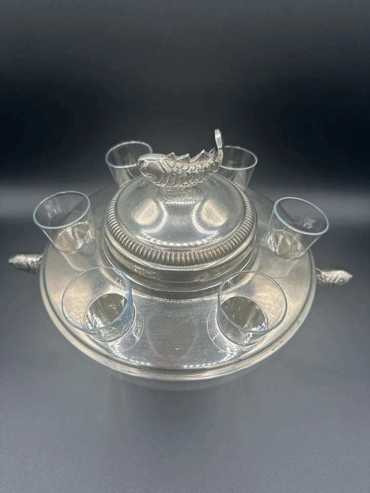 Cuenco de caviar con cuenco de vidrio con 6 vasos de chupito con figura de pez - Servidor de caviar Foto 2 de 4
