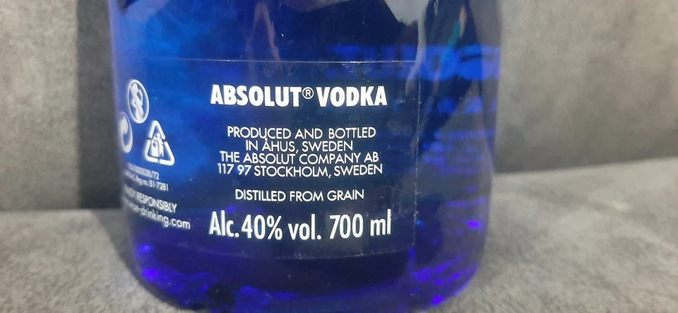 Absolut Vodka edição limitada Facel - Imagem 3 de 4