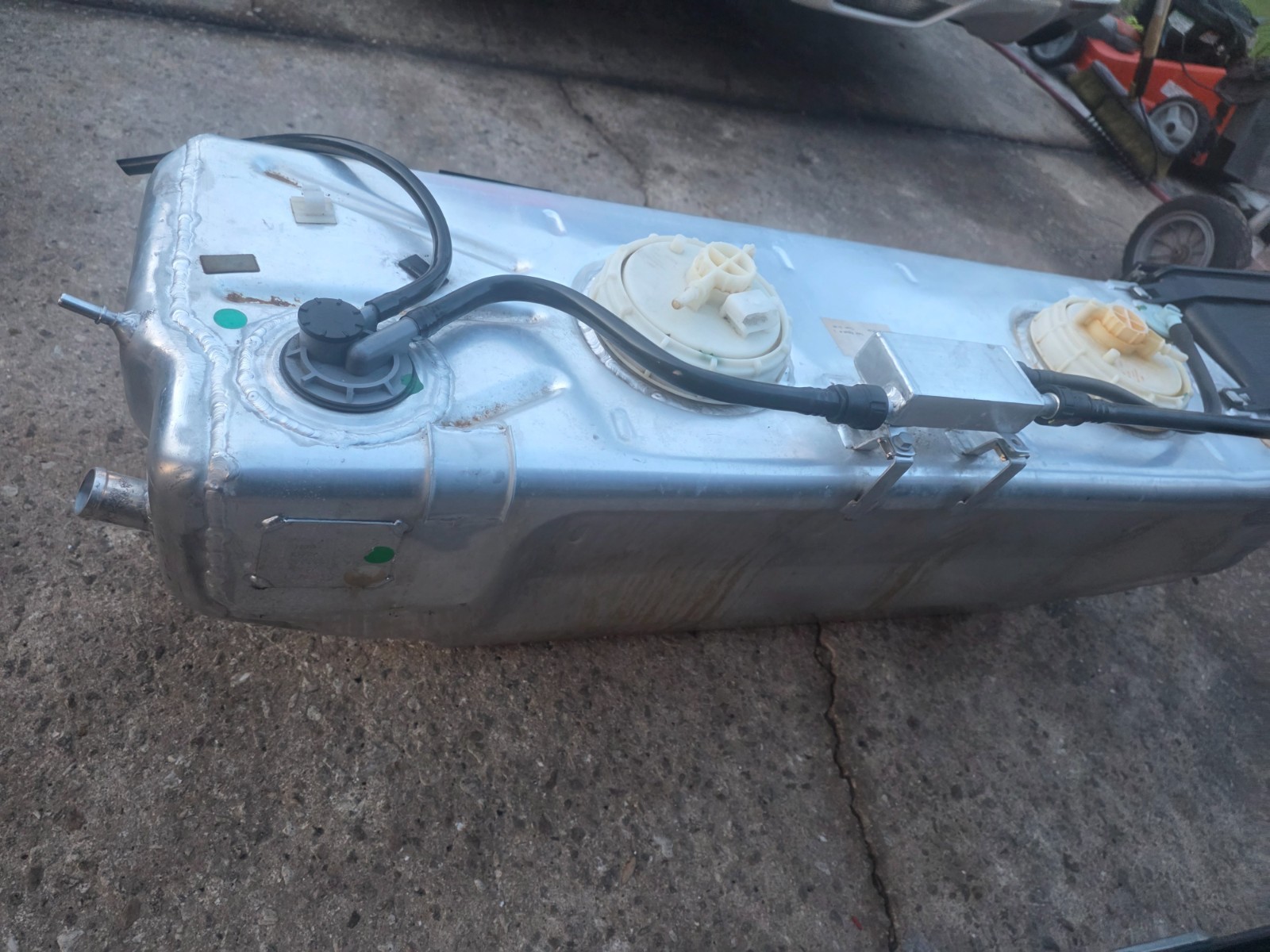fuel/gas tank 2003 - 2012 Maserati quattroporte M139