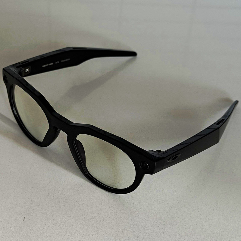 Oakley Meta Smart Glasses HSTN Model Black Frames with Case & Box