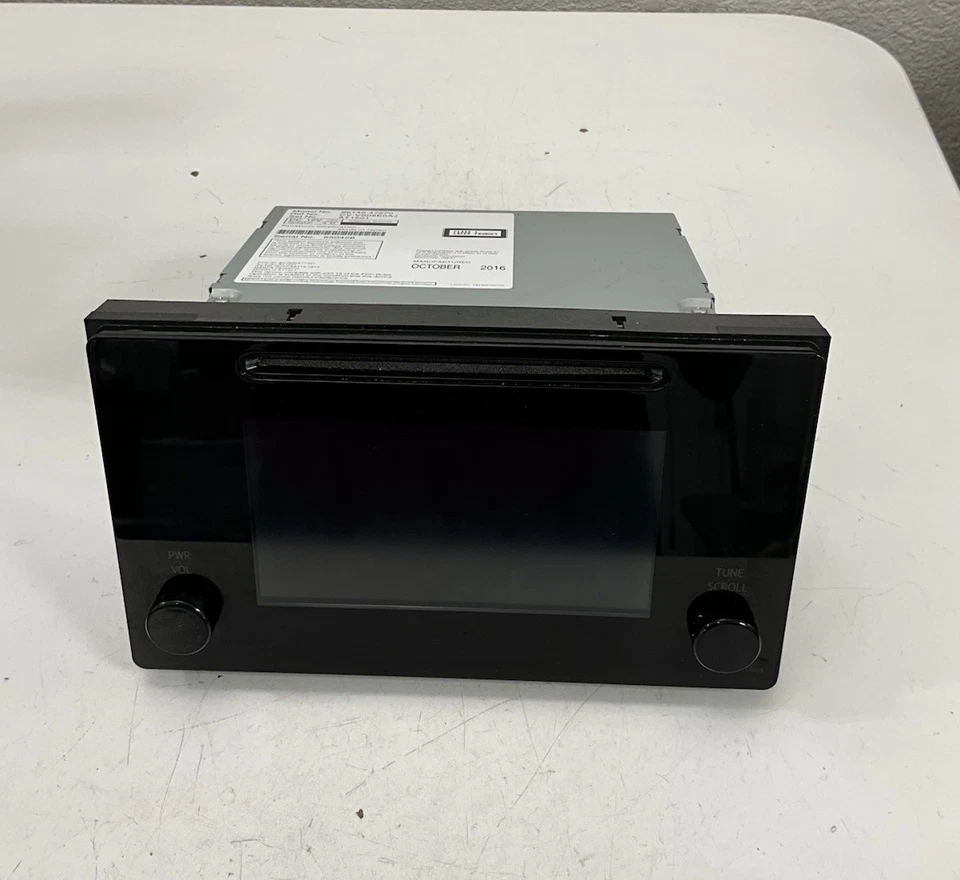 Toyota Prius 2017 receptor de radio con pantalla reproductor de CD 8614047270 OEM AAA Foto 2 de 4