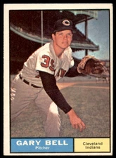 1961 Topps #274  GARY BELL  Cleveland Indians  EX (Light Wrinkle)