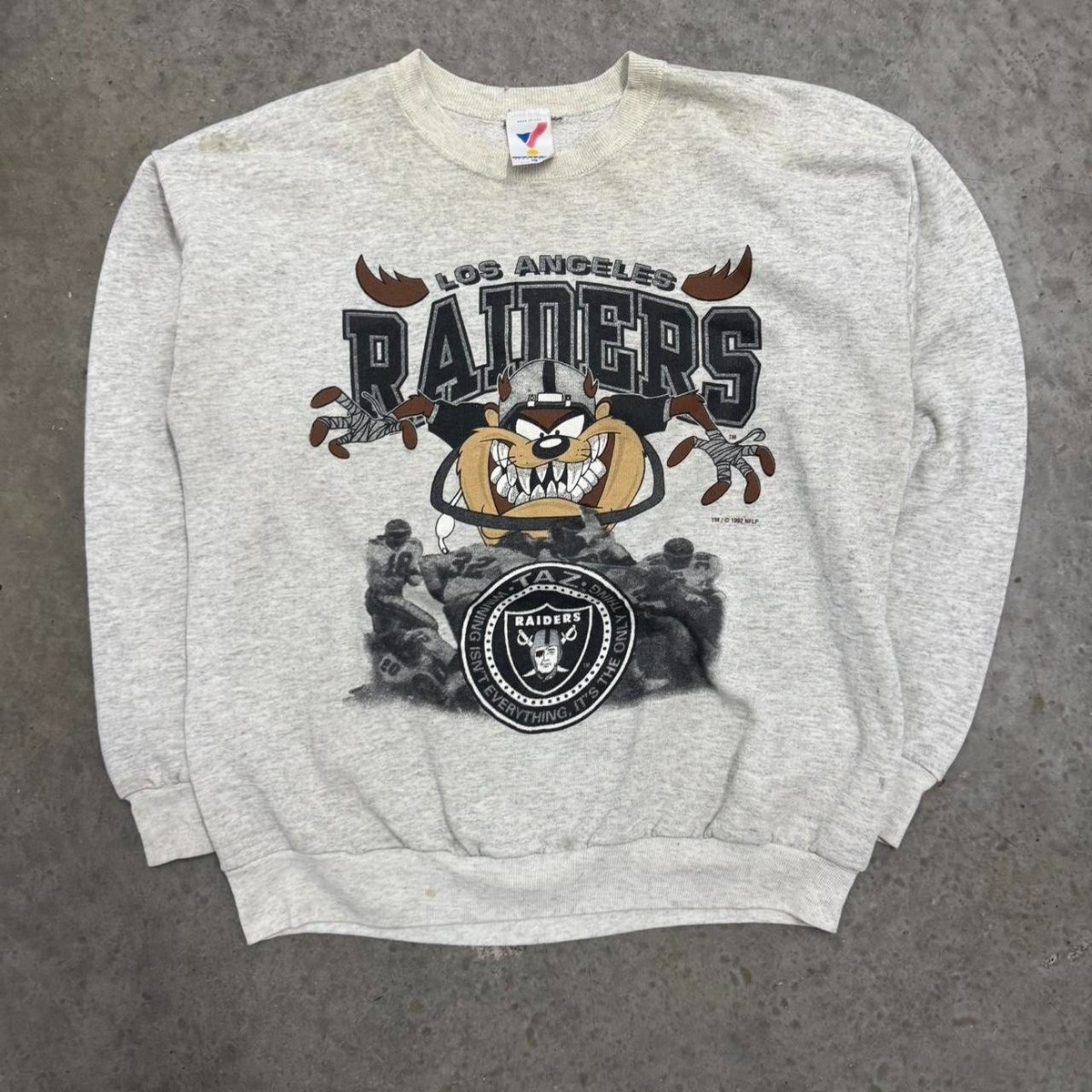 Vintage 90s Oakland Raiders Taz Sweatshirt Tasmanian Devil AN56461