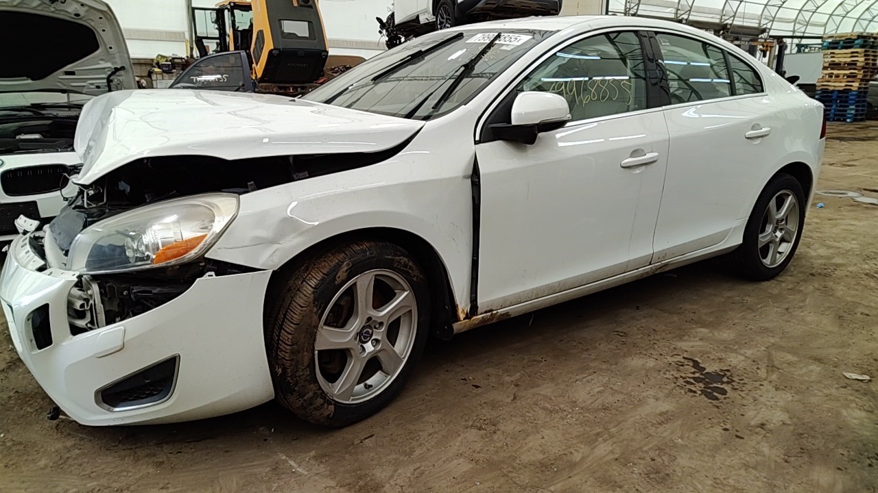 (LOCAL PICKUP ONLY) Rear Bumper S60 T5 With Park Assist Fits 14-18 VOLVO S60 703