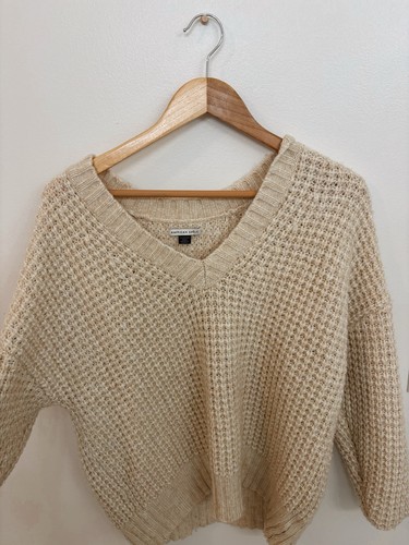 American Eagle Women’s XS Beige Waffle-Knit V-Neck Pullover Sweater