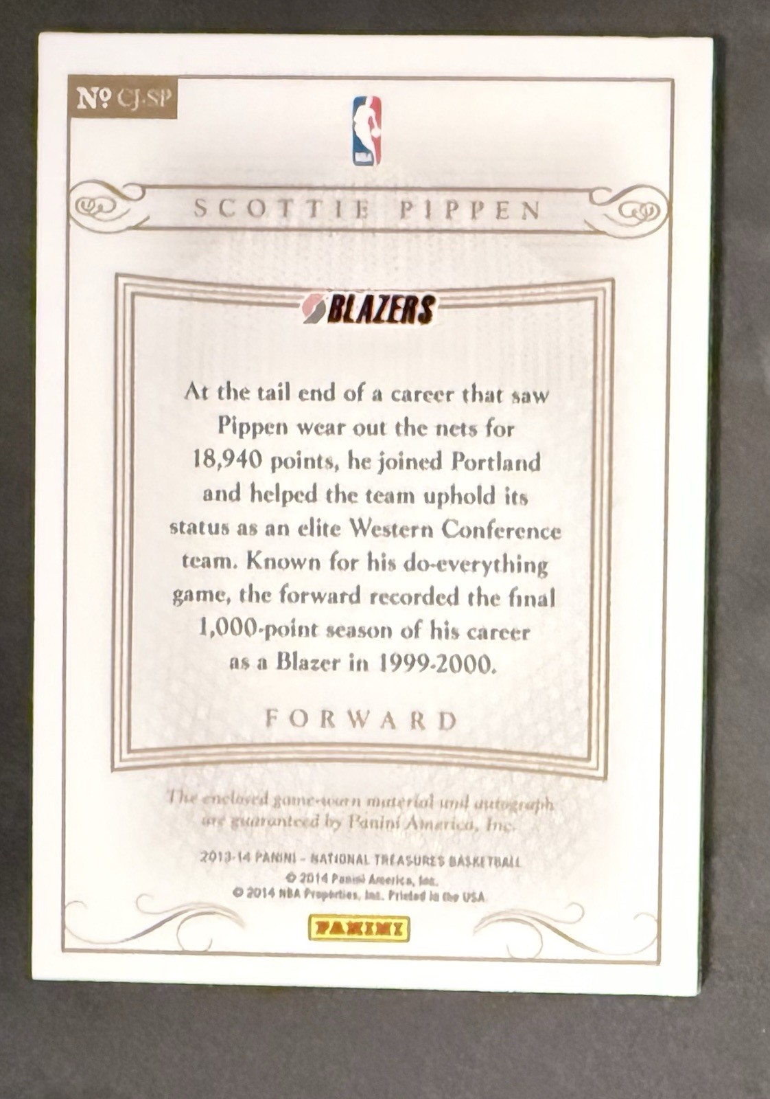 2013-14 National Treasures Scottie Pippen /60 Colossal Jerseys Patch Auto view 2