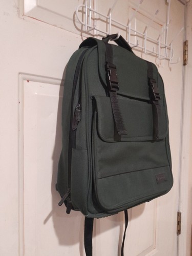 Targus Backpack - Picture 3 of 9
