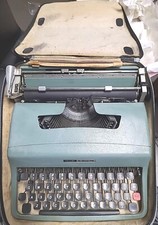Vintage Olivetti Underwood Portable Mechanical Manual Typewriter W/ Case Works thumbnail