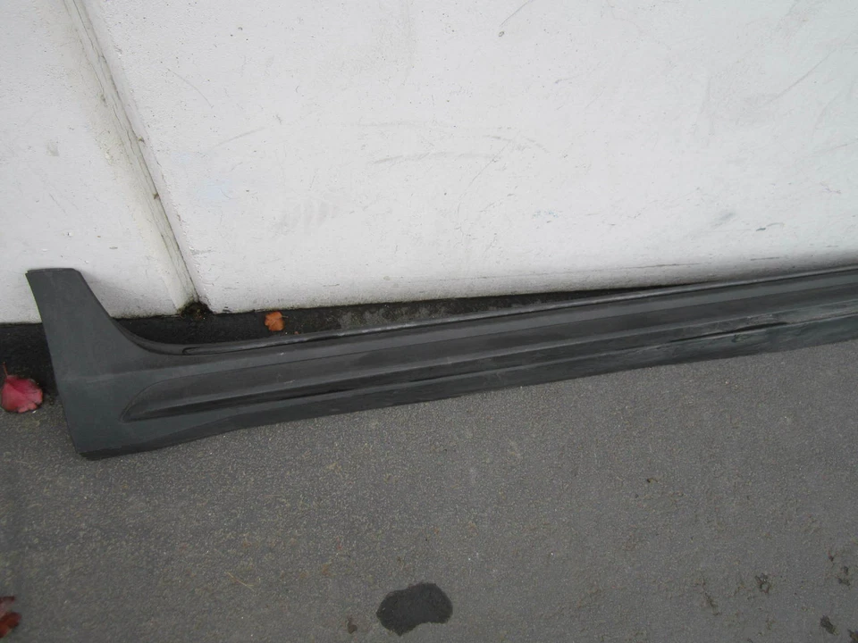 em012173 Volvo V60 Cross Country 2019 2020 RH Side Rocker Panel Moulding OEM — 第 2/4 张图片