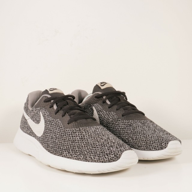 nike tanjun se men's athletic shoes