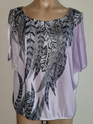 Cache Y2K Small Purple Embellished Feathers Cold Shoulder Short Sleeve Blouse
