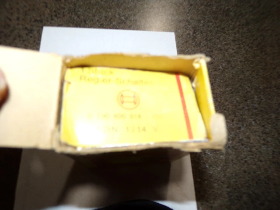 Nuevo de Lote Antiguo España, Mercedes#0011546806, Bosch#0190600016-850 ADN 1/14V Volt.Reg W109,113 Foto 3 de 4