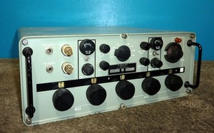 Raytheon R-1051B/URR Radio Receiver
