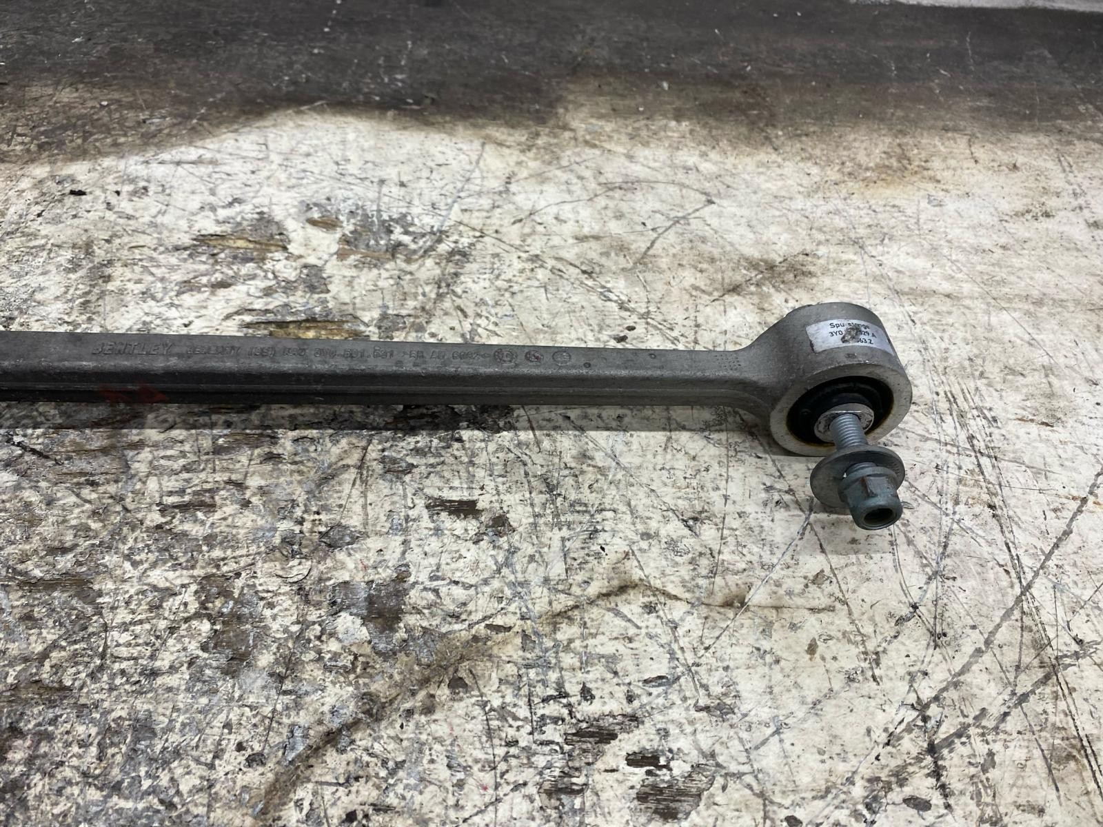 Bentley Mulsanne 2010-2020 Rear Right Inner tie rod P/N 3Y0501531