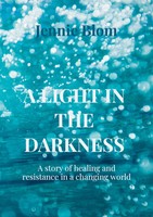 Jennie Blom | A Light In The Darkness | Taschenbuch | Englisch (2025)