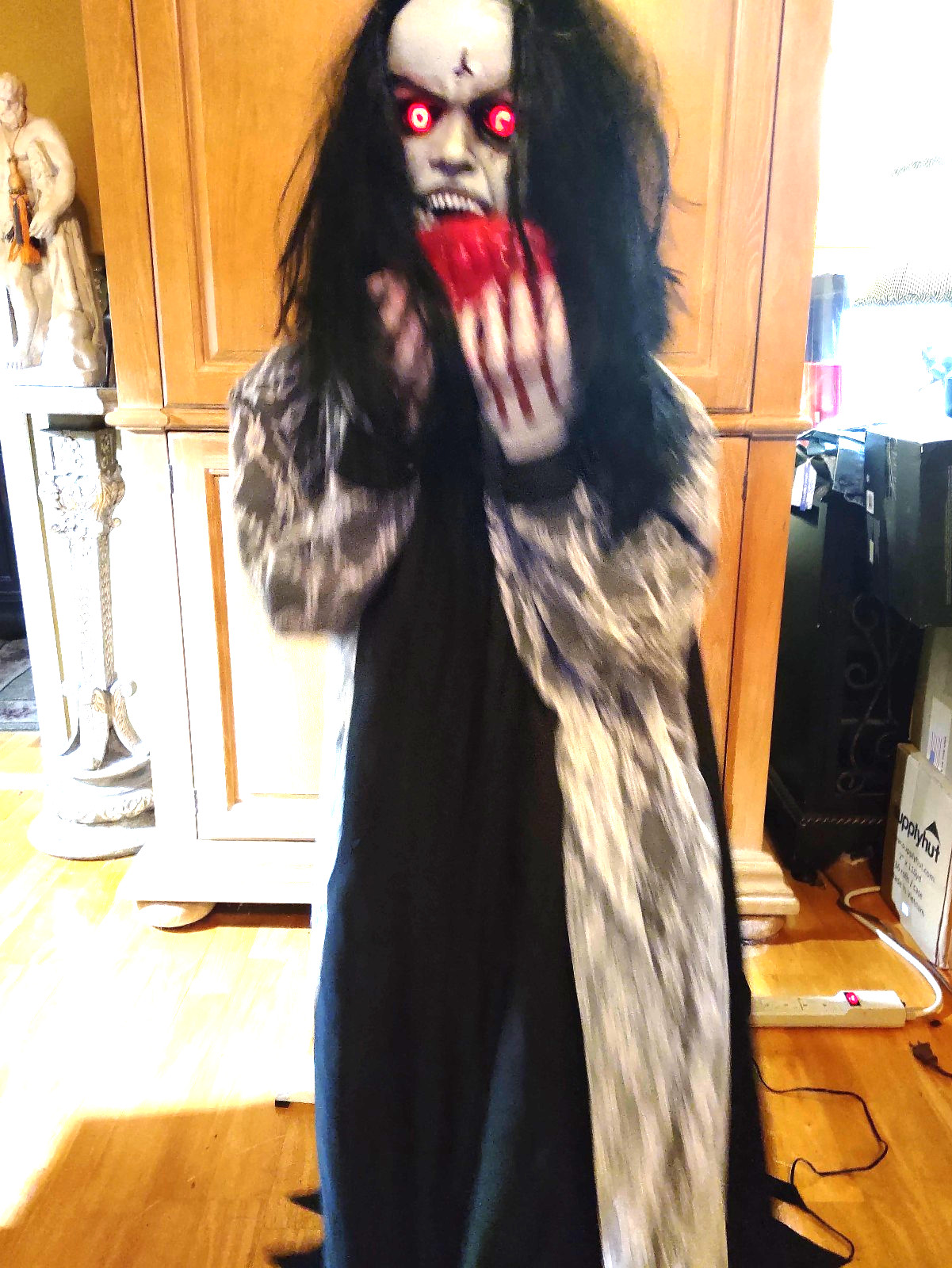 Halloween ANIMATRONIC ROSEMARY ZOMBIE GIRL Animated Prop *RARE* BLACK OUTFIT