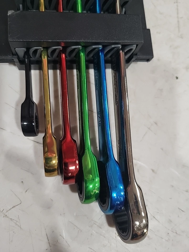 Pittsburgh 6pc Color Combo Wrench Set SAE 5/16", 3/8", 7/16", 1/2", 9/16" & 5/8" - Image 2 of 4