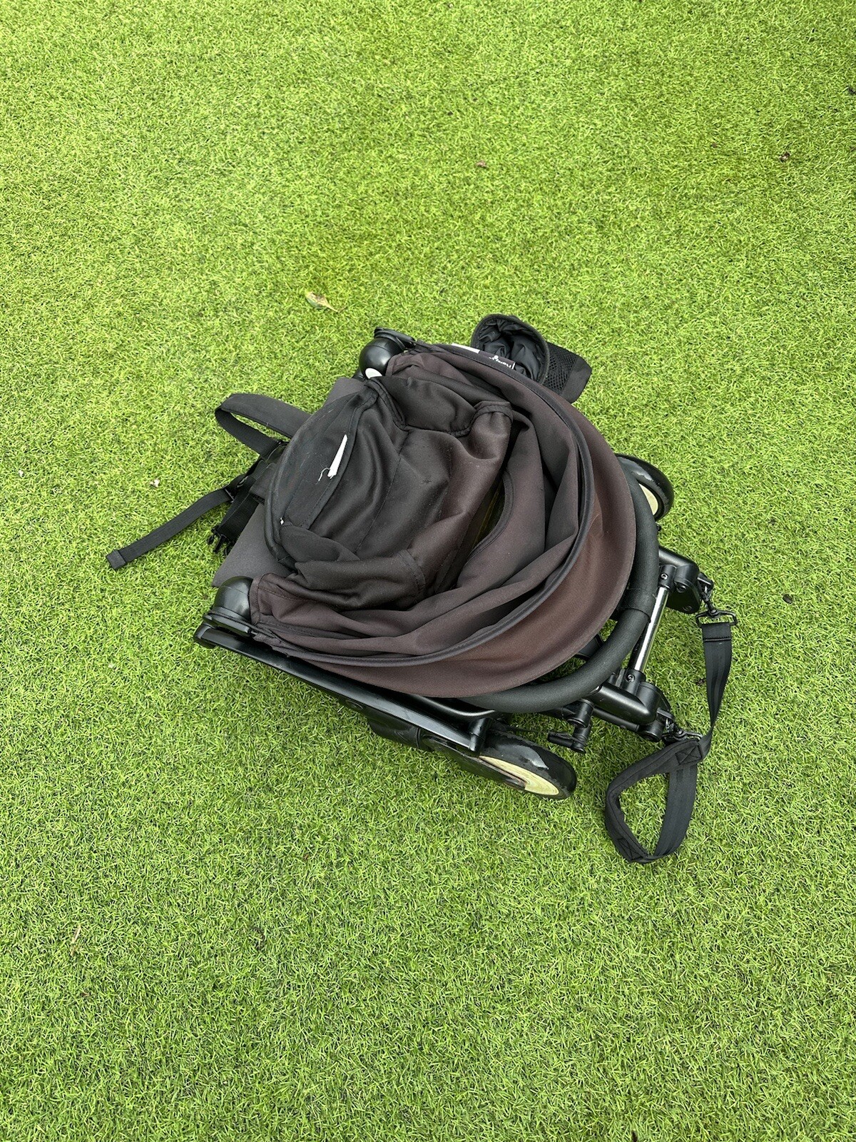 BabyZen YoYo + Stroller Black Frame & Black Footmuff Lightweight Cabin