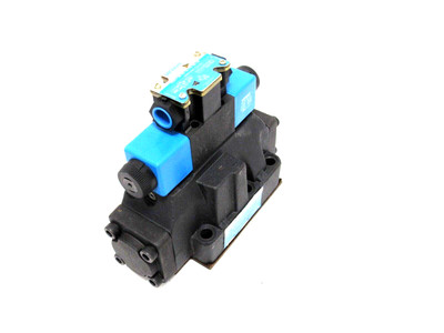 NEW VICKERS DG5S-8-2C-T-M-FW-B5-30 CONTROL VALVE DG4V-3S-6C-M-FW-B5-60