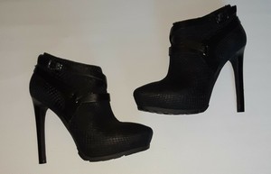 guess black booties