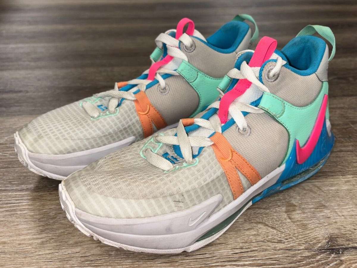 lebron shoes size 3 youth