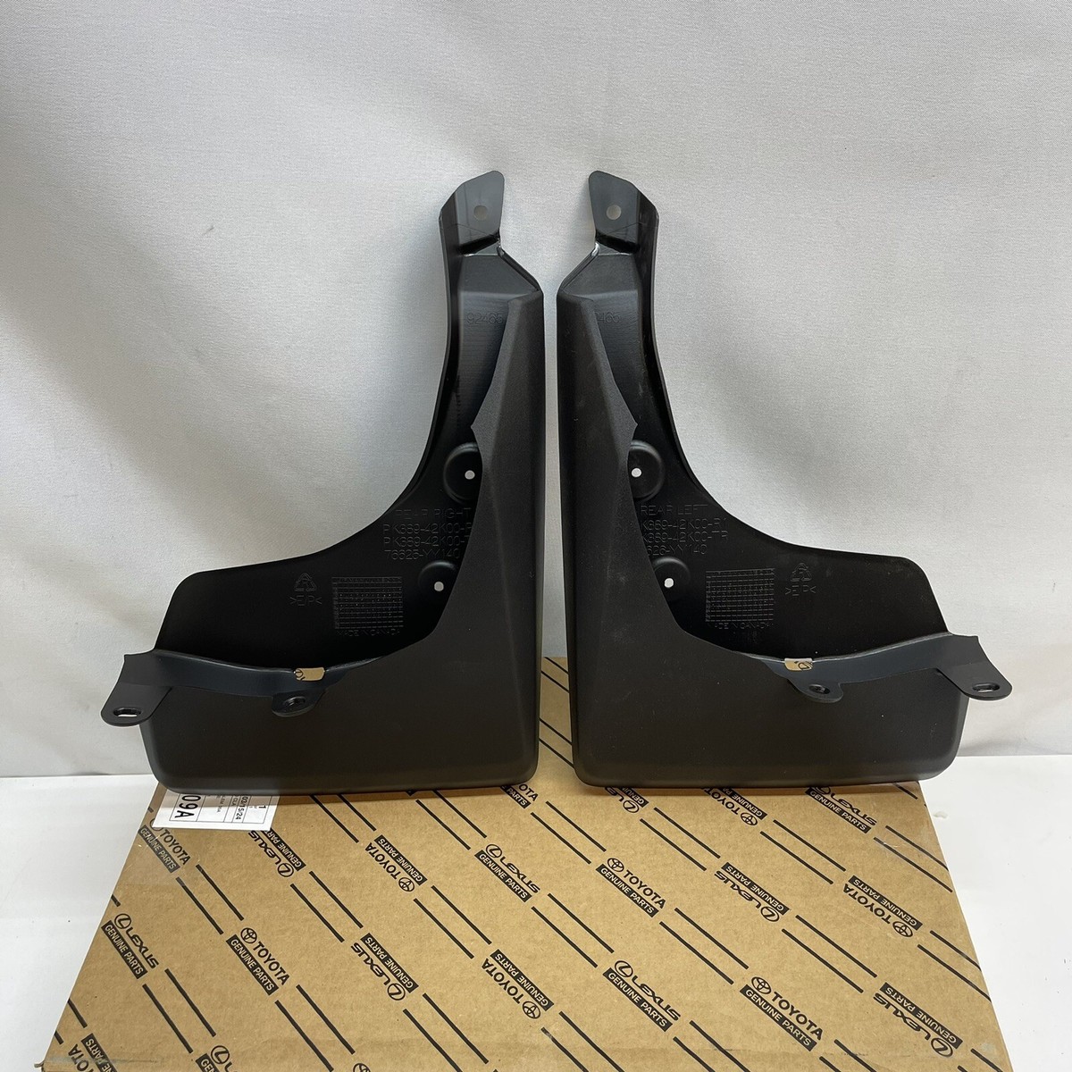 New OEM 2020 - 2023 Toyota RAV4 Mudguards Rear RH LH Mud Flaps