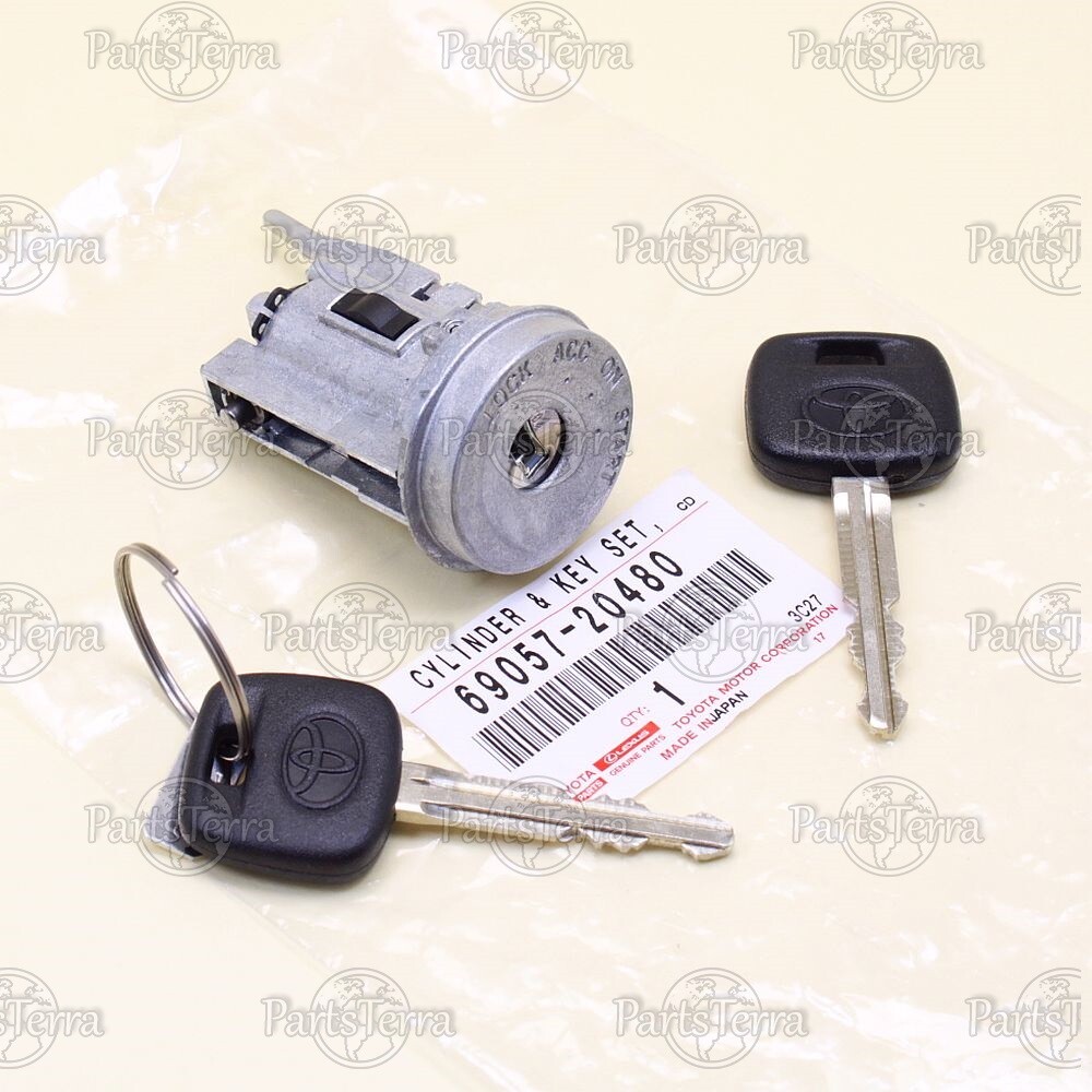 Toyota Celica Echo Ignition Lock Cylinder W/ Two Keys 6905720480