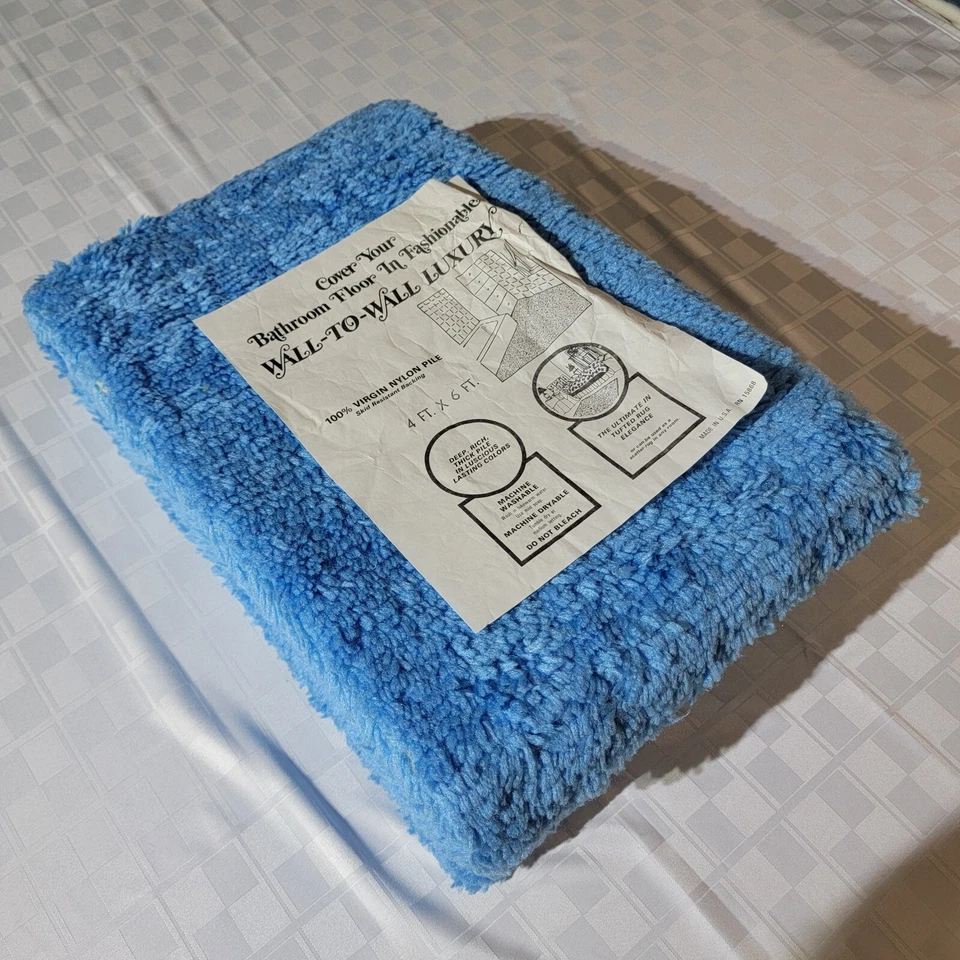 Large Vintage 100% Virgin Nylon Pile Skid Resistant 4x6ft Bathroom Rug Blue USA - Image 3 of 4