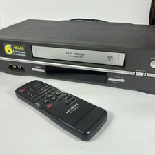 Hitachi VT-FX665A 6-Head Hi-Fi Stereo VCR VHS Player w/ Remote VT-RM665A – Works