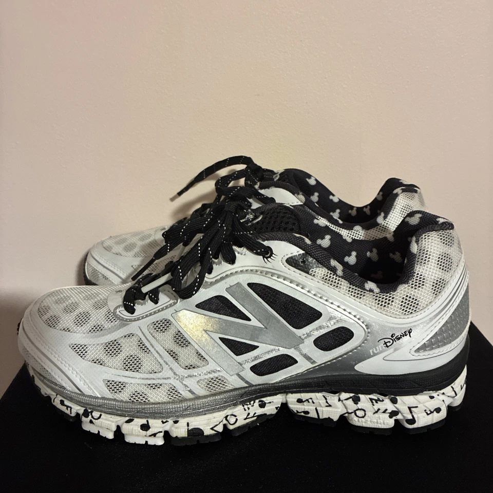 New Balance 860 Disney Run Minnie Mouse 2015 ZAPATOS RAROS Talla 8 EE. UU. NUEVOS sin CAJA Foto 3 de 4