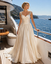 Allure 9204 Wedding Dress 8 Ivory Ball gown Satin Crystal Straps Buttons Back
