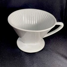 Cilio  Porcelain White Coffee Filter/Holder Pour-Over, Medium ~4-5”