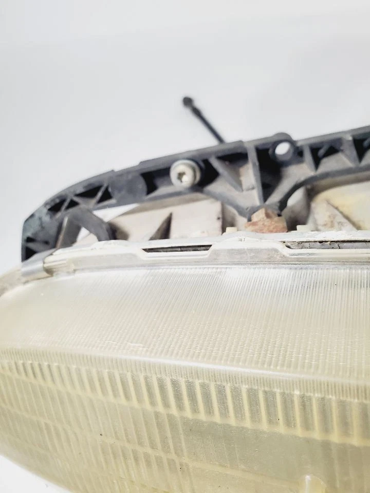 1992 1993 1994 1995 1996 Jaguar XJS OEM Right Hazy Headlight  - Image 4 of 4