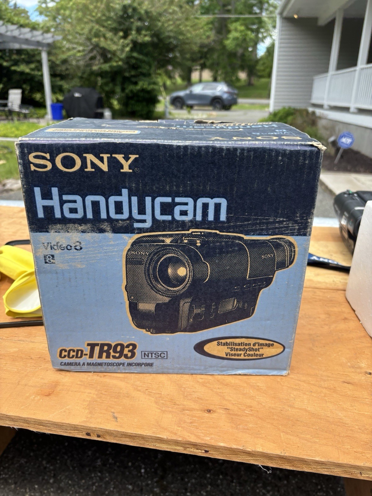 Sony CCD-TR93 Handycam Camcorder New in Original Box Unused-image