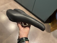 Specialized body geometry mountain bike saddle vintage mtb retro