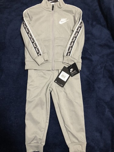 Nike® Size 24M 2-Piece Jogger Set in 