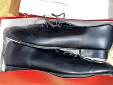 Capezio Kids Black Laced Tap Shoes Style  443 Size 9.5