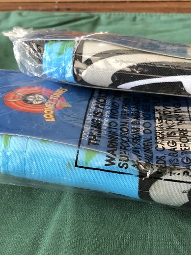 NOS! Vintage 1999 Looney Tunes Diavolo della Tasmania - Bandiera 28x40 Bandiera Bandiera "BBQ TAZ" Cookout - Foto 7 di 9