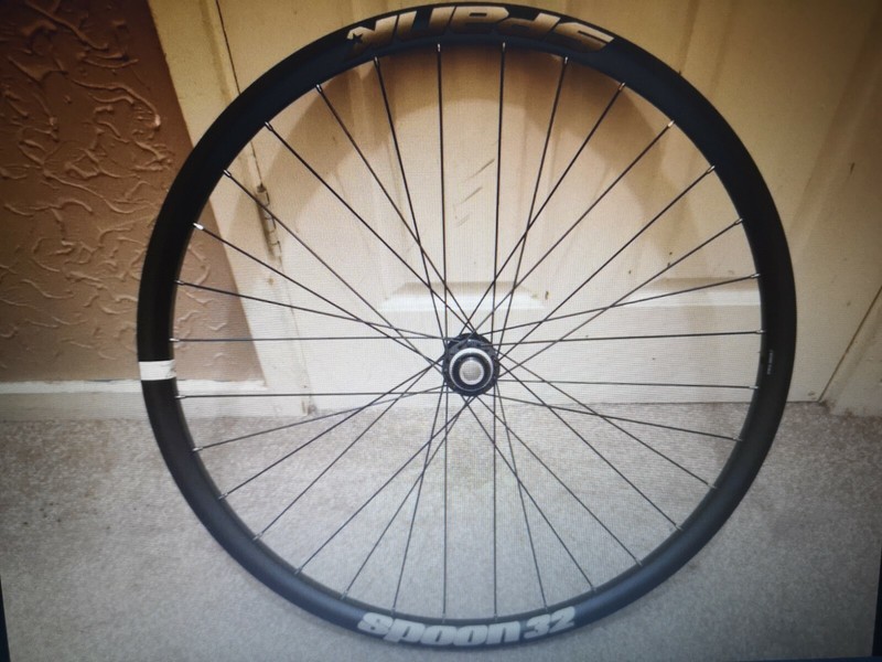 650 27.5 SPANK SPOON 32 HANDBUILT BOOST 110X15 Shimano Xt 8110 Halo SS Black...
