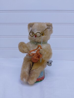 Vintage Mechanical Tin Wind Up Knitting Cat Nomura Toys