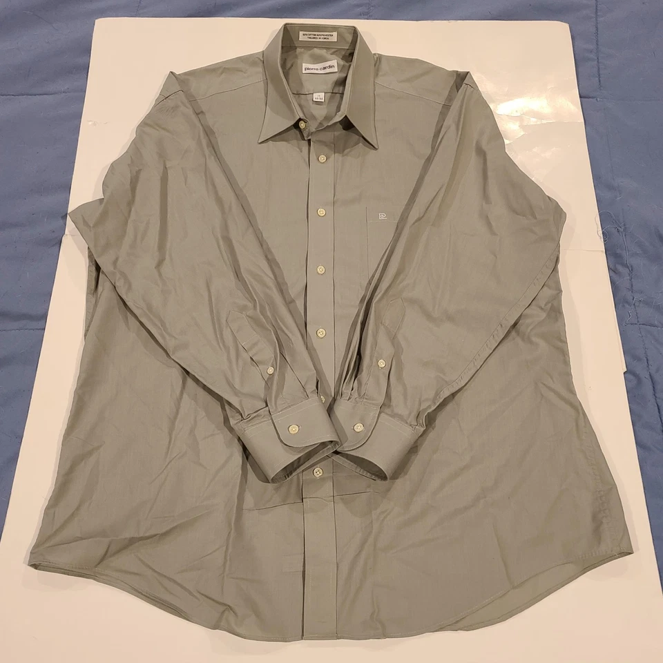 Camisa social masculina Pierre Cardin manga longa 32/33 com botões verde oliva claro - Imagem 3 de 4