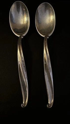 2 International Sterling Silver Teaspoons Swan Lake  6” Flatware (76 Grams)