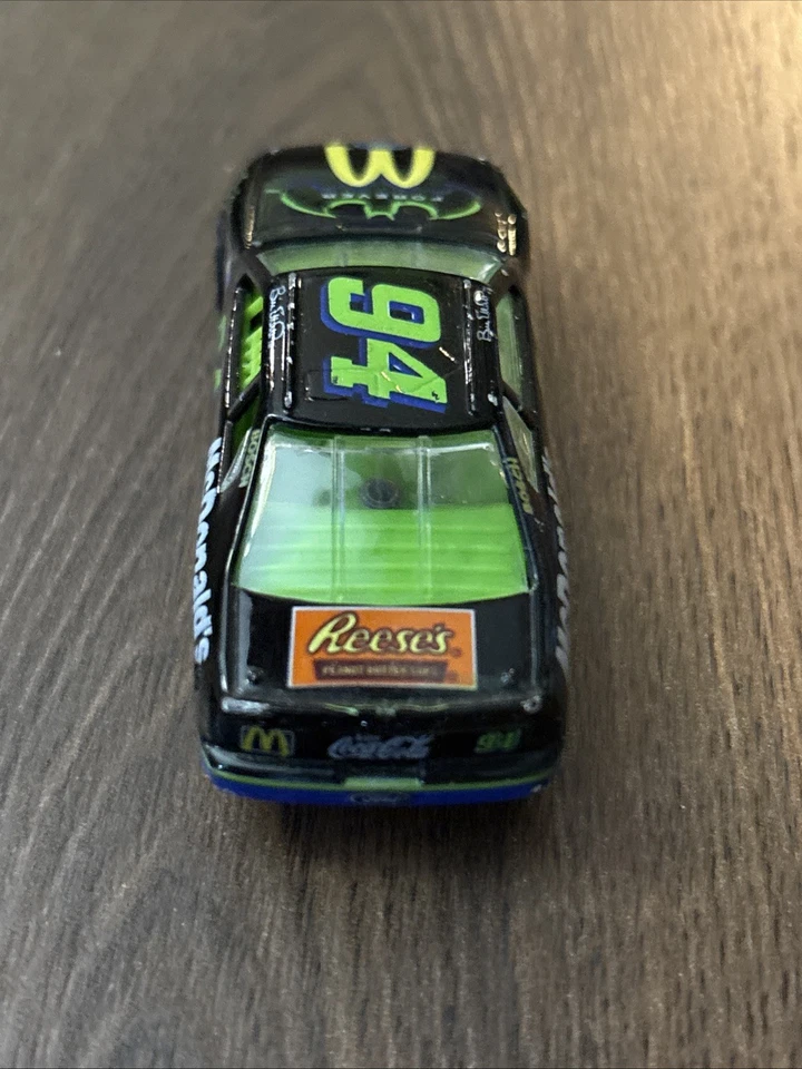 Bill Elliott #94 McDonalds Thunderbat Nascar 1995 Edición Diecast 1:64 Batman Foto 4 de 4