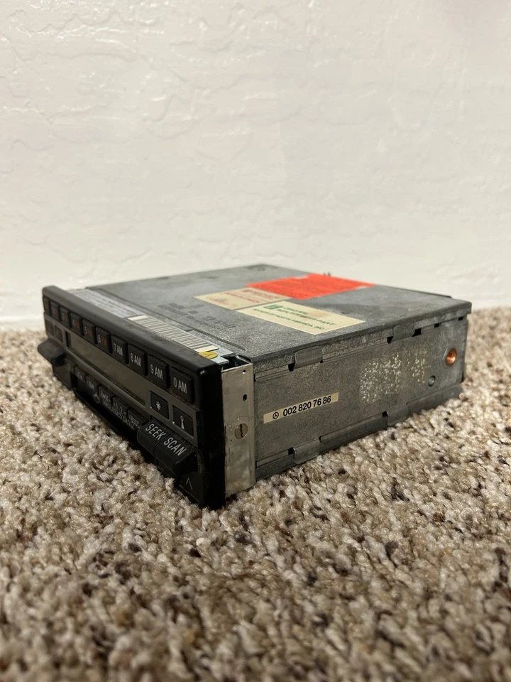 Reproductor de casete estéreo de radio Becker fabricante de equipos originales de fábrica para Mercedes W124 1986-1993 Foto 4 de 4