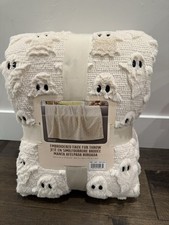 NWT SAME DAY SHIP VIRAL TIK TOK COSTCO FAUX FUR HALLOWEEN FALL THROW WHITE GHOST